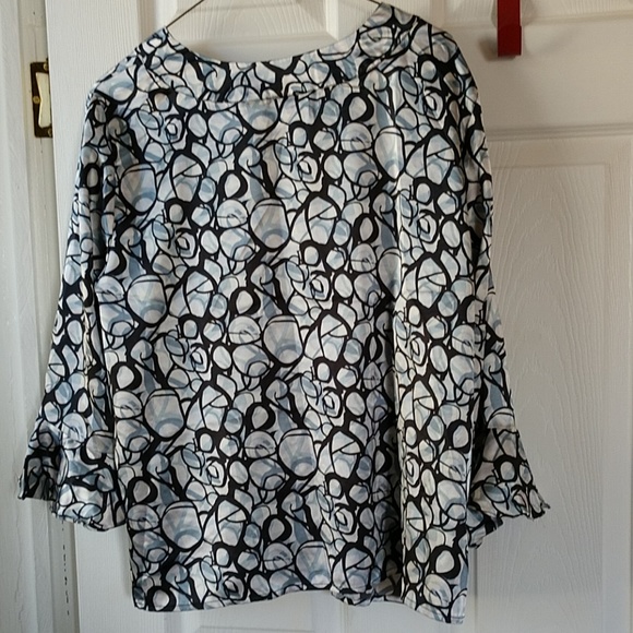 🩸SALE $6.00🩸Covington Big Button Black/Gray/Silver Blouse - Picture 4 of 8